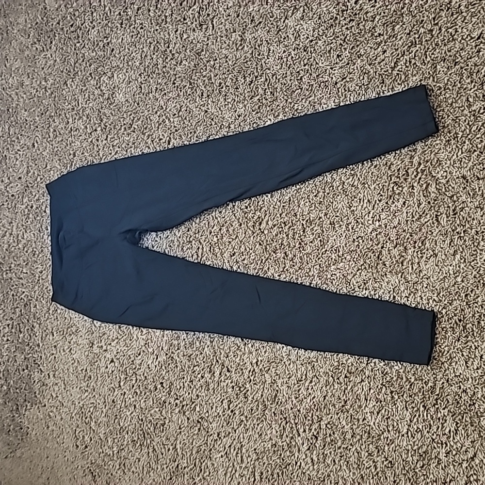 XS Athleta metro-style legging